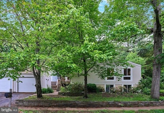 2238 Sanibel Dr, Reston, VA 20191