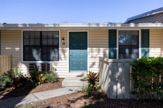 2490 SW 14th Dr Unit 12, Gainesville, FL 32608