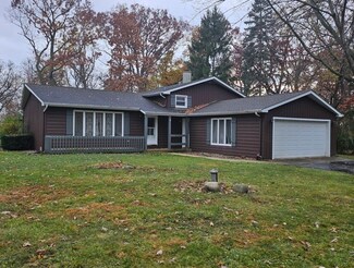 26649 W Linden Rd, Antioch, IL 60002
