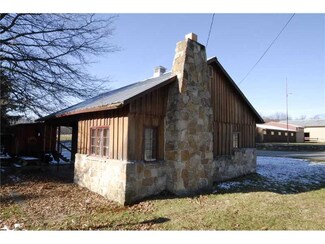 217 Chalk Hill Ohiopyle Rd, Ohiopyle, PA 15470