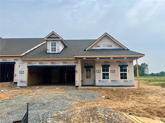 3601 Townland Cir, Clemmons, NC 27012
