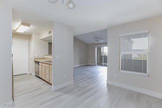 555 E Silverado Ranch Blvd Unit 2164, Las Vegas, NV 89183