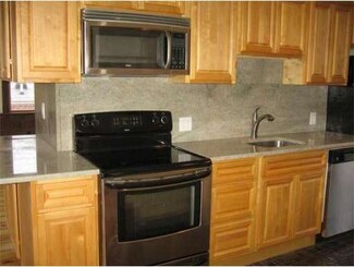 10 Hardy St Unit 5, Salem, MA 01970