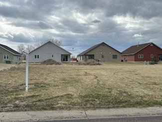 1519 Ranger Dr N, Glencoe, MN 55336