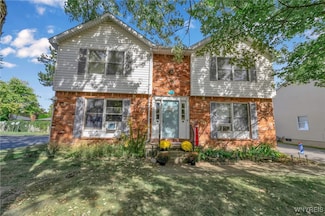 918 Remington Dr, North Tonawanda, NY 14120