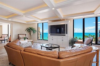 3215 Gulf Shore Blvd N Unit 5, Naples, FL 34103