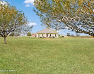 1049 Chinaberry Dr, Eunice, LA 70535