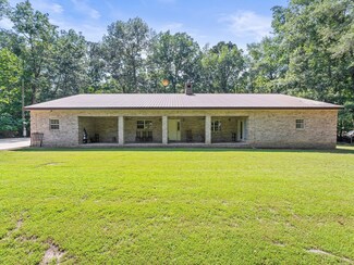 471 Smith Ln, Tullahoma, TN 37388