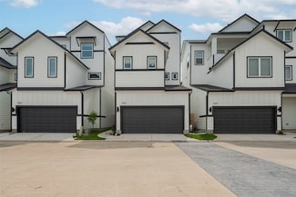 1611 Regents Gate Ct, Houston, TX 77055