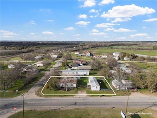 9088 5th St, Crawford, TX 76638