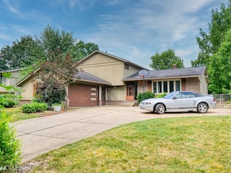 452 Delaware Dr, Brunswick, OH 44212
