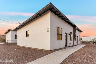 1681 S San Jose Dr, Tucson, AZ 85713