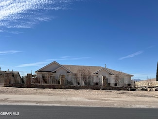 225 Peyton Rd, El Paso, TX 79928