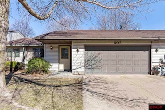 607 607 E Welco Dr, Montgomery, MN 56069