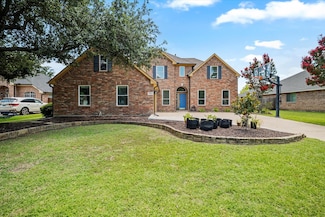 327 Village Trail, Roanoke, TX 76262