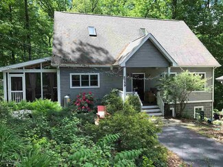 1759 Ginger Ln, Blacksburg, VA 24060