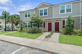 877 Rotary Rd, Jacksonville, FL 32211