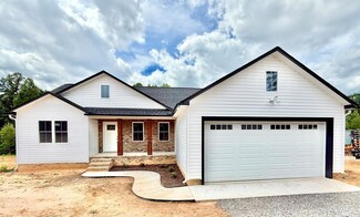 1373 Twenty Two Rd, Pamplin, VA 23958