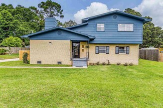 6811 White Oak Dr, Pensacola, FL 32503