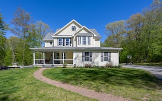 31 Cambridge Ct, Colchester, CT 06415