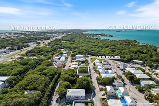 9 and 10 Dr, Key Largo, FL 33036