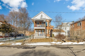 31 Holmes St, Poughkeepsie, NY 12601