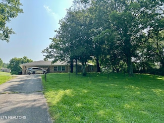 306 E Tri County Blvd, Oliver Springs, TN 37840