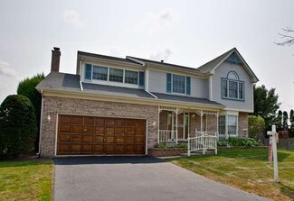 340 Yorkshire Dr, Mundelein, IL 60060