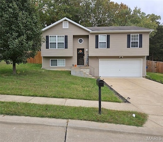 5640 Hawks Landing Dr, Hillsboro, MO 63050