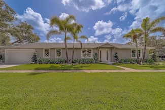 102 7th Ave SE, Largo, FL 33771