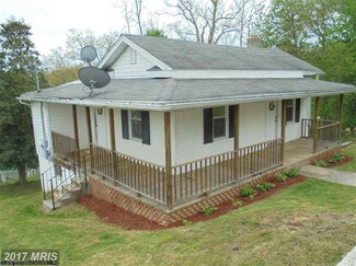 212 Hundley St, Masontown, WV 26542