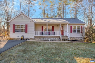11 Apache Trail, Palmyra, VA 22963