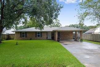 119 Pleasant Valley Dr, Des Allemands, LA 70030