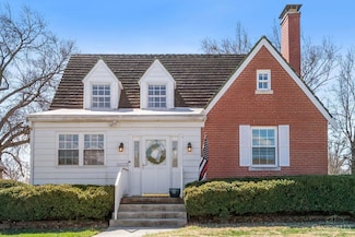 5573 Surrey Ave, Cincinnati, OH 45248