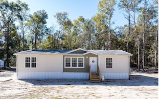 1760 SW Spruce Rd, Fort White, FL 32038