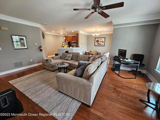 705 Abby Rd Unit 705, Middletown, NJ 07748