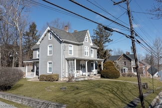 15 Brighton Ave, Andover, NJ 07821