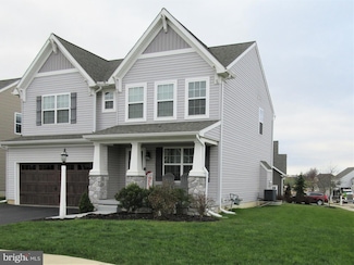 621 Hennyson Dr, York, PA 17402
