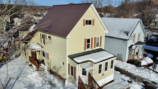 17 Arch St, Laconia, NH 03246