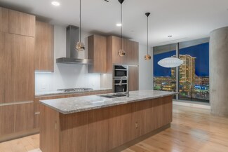 3130 N Harwood St Unit 1103, Dallas, TX 75201