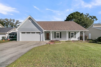 111 Hopper Dr, Summerville, SC 29483
