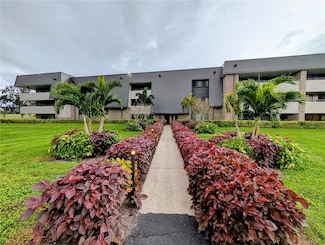36750 US Highway 19 N Unit 4-221, Palm Harbor, FL 34684