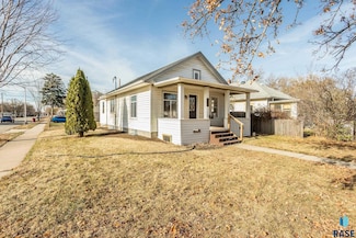 117 S Lyndale Ave, Sioux Falls, SD 57104