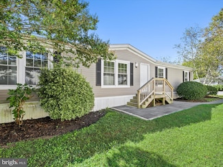 37706 E Shady Dr, Selbyville, DE 19975