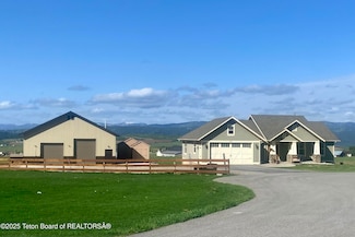 271 Serenity Ln, Bedford, WY 83112