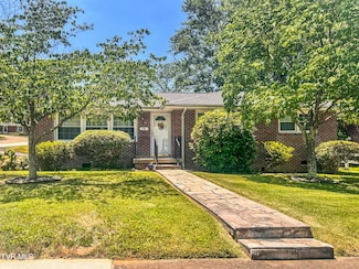 2210 Bruce St, Kingsport, TN 37664