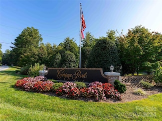 54 Narrows Run Loop Unit 4, Hendersonville, NC 28791