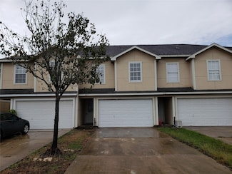 529 Solomon Ln, Brookshire, TX 77423