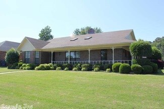 2913 Celia Dr, Conway, AR 72034