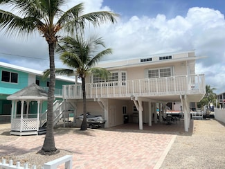 126 3rd Ln, Key Largo, FL 33037